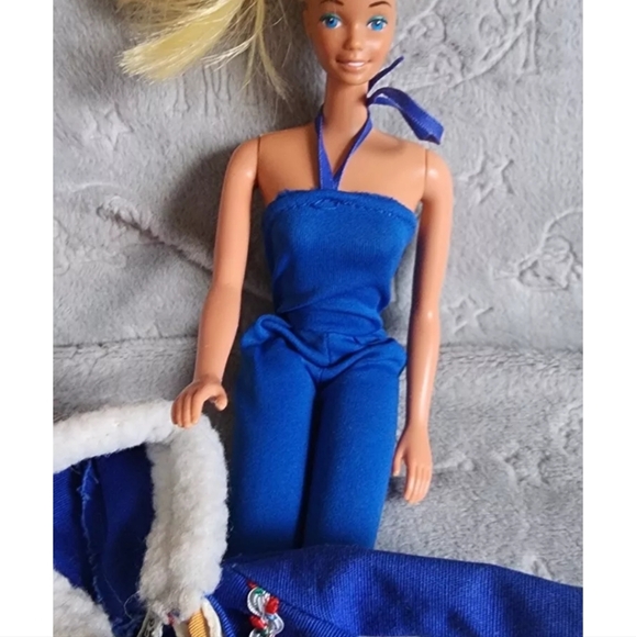 Vintage  sunkissed BARBIE Blond Ponytail comes with Barbie Ski Jacket - Picture 3 of 5